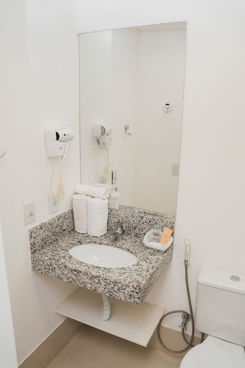 Standard Double Room | Room amenity