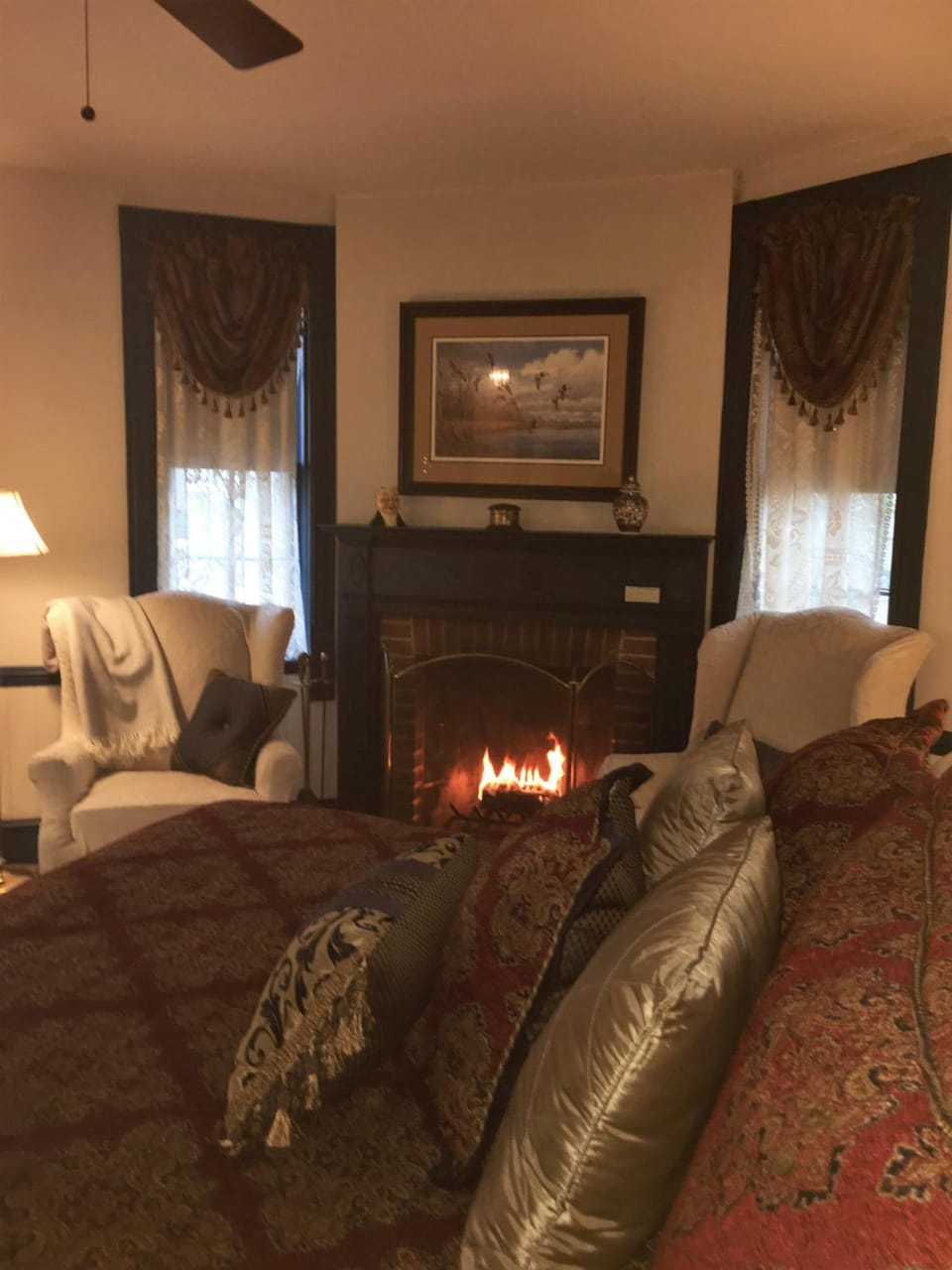 Egyptian cotton sheets, pillowtop beds, iron/ironing board, WiFi (free)