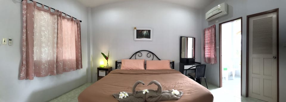 Standard Double Room | Free WiFi