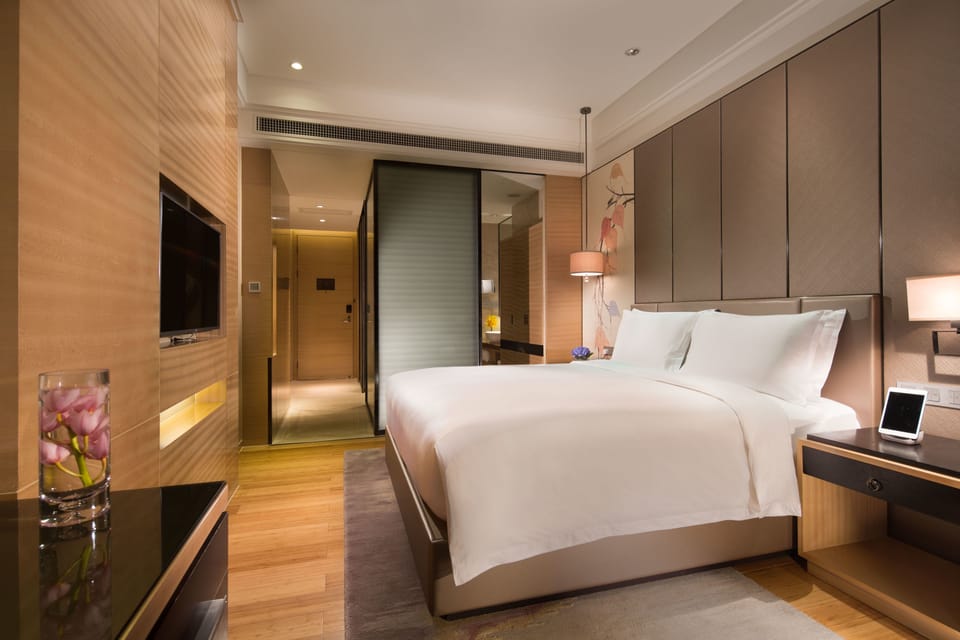 Free minibar, in-room safe, desk, laptop workspace