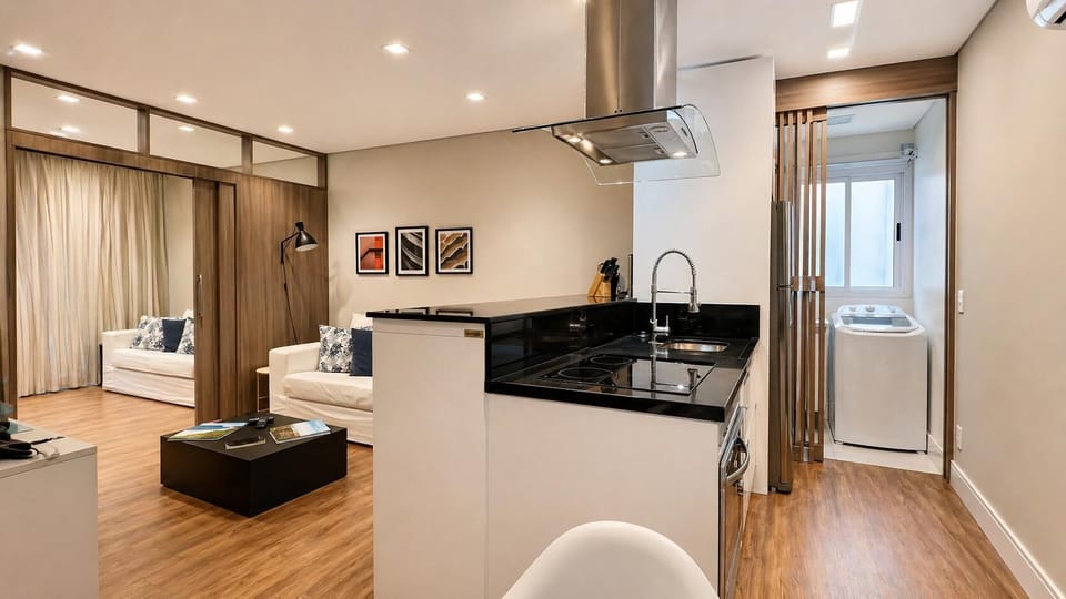Living area | 32-inch TV with cable channels