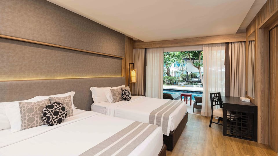 Family Room, Pool Access | 1 bedroom, minibar, in-room safe, desk