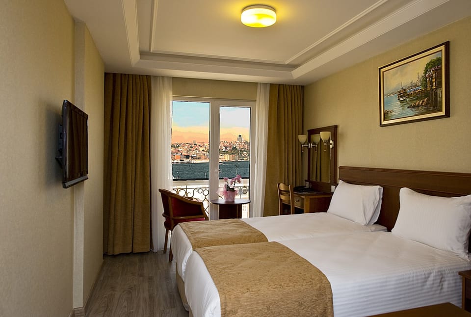 Premium bedding, minibar, in-room safe, desk