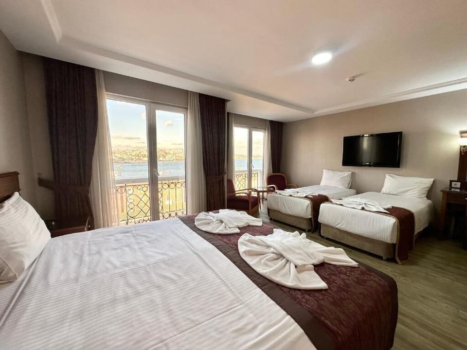 Superior Family Room with Bosphorus View | Premium bedding, minibar, in-room safe, desk