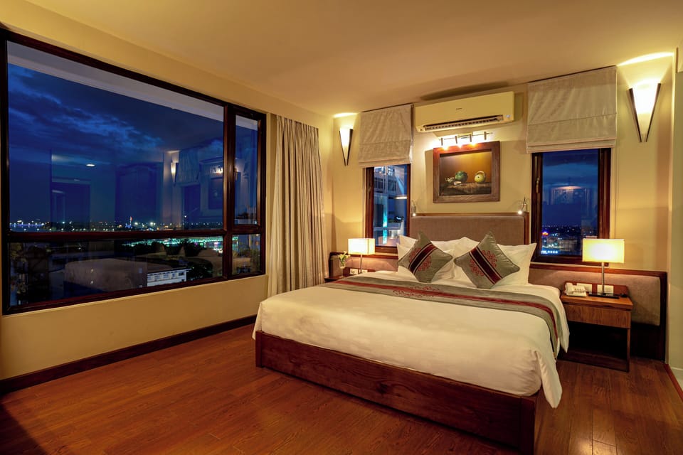 Asia suite | Premium bedding, minibar, in-room safe, desk