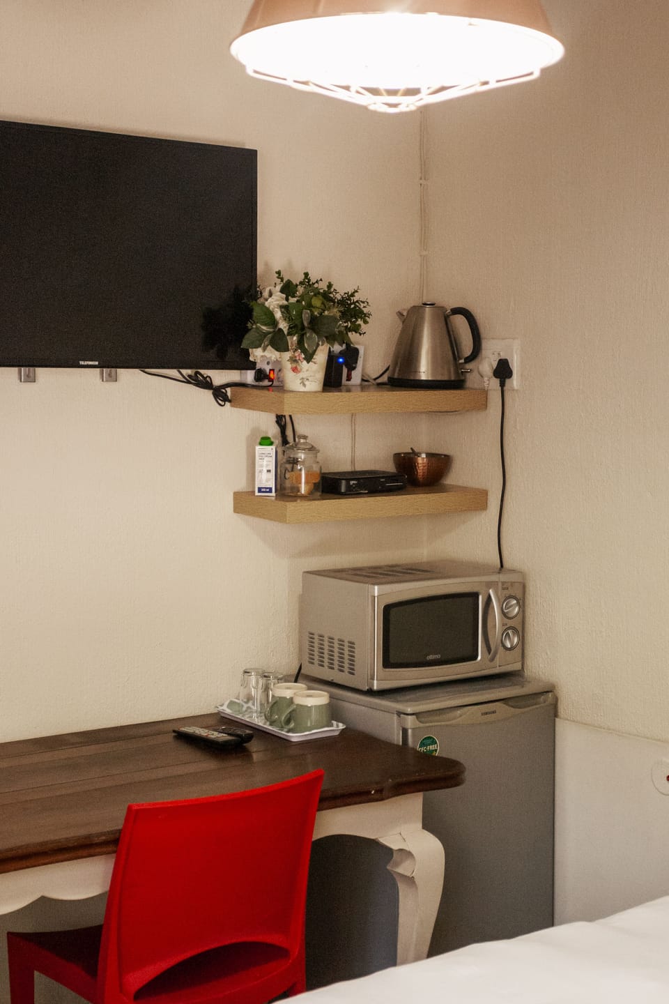 Economy Room, 1 Bedroom | Desk, iron/ironing board (on request), cribs (free)