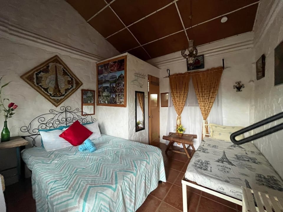 Double Room | Individually decorated, individually furnished, desk, rollaway beds