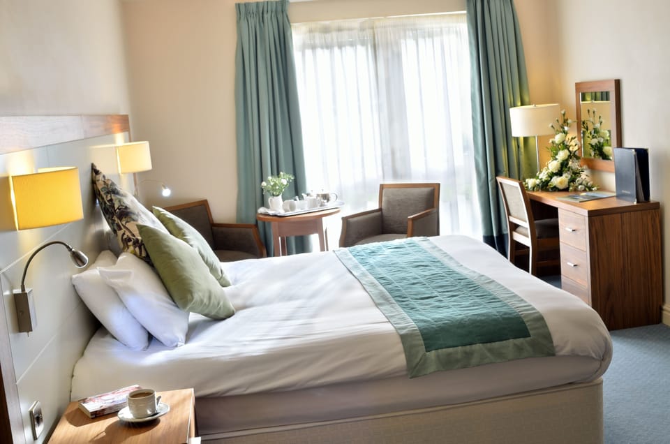 Standard Single Room | Desk, iron/ironing board, bed sheets