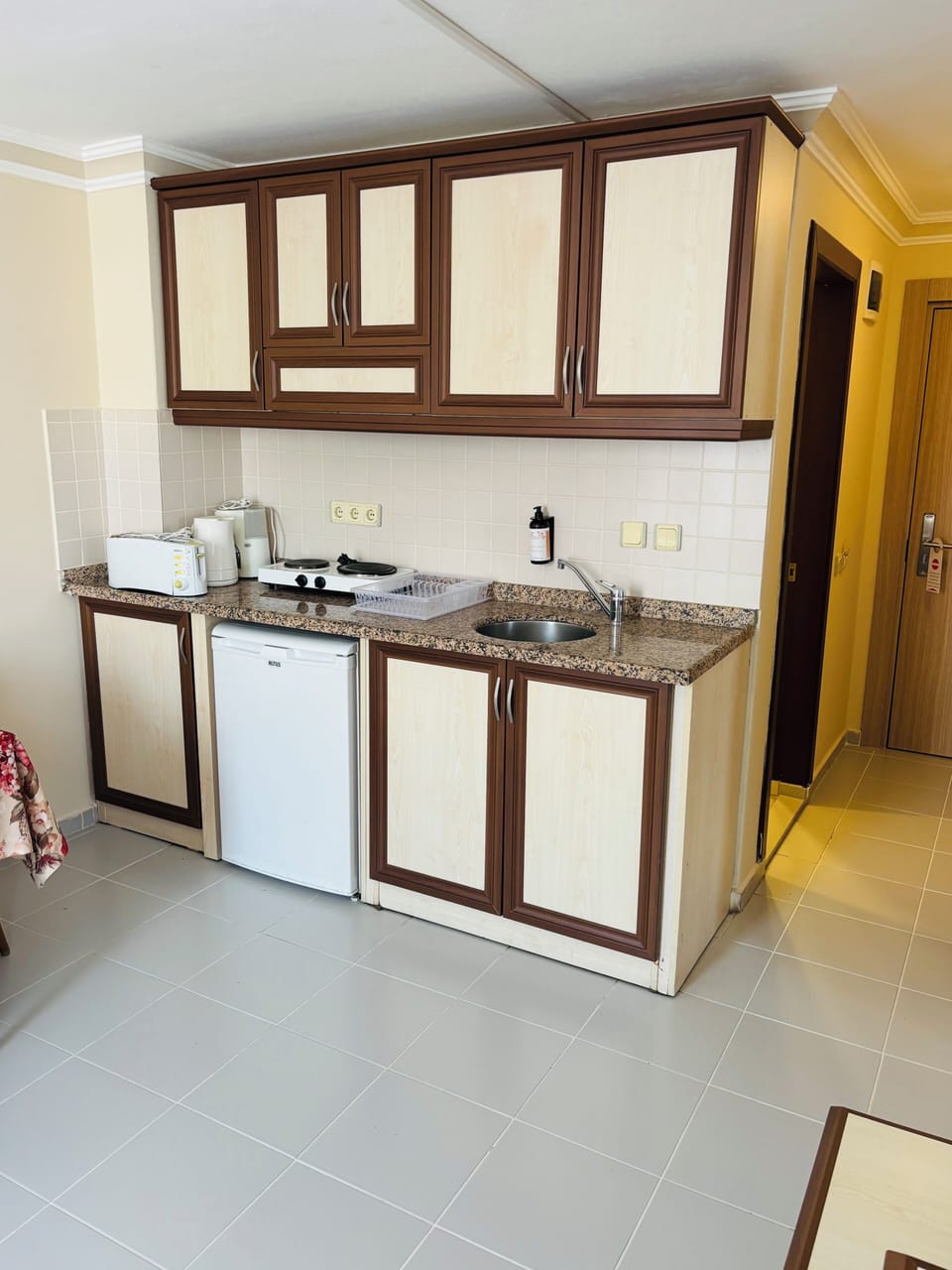 Apartment, Balcony | Premium bedding, desk, soundproofing, free cribs/infant beds