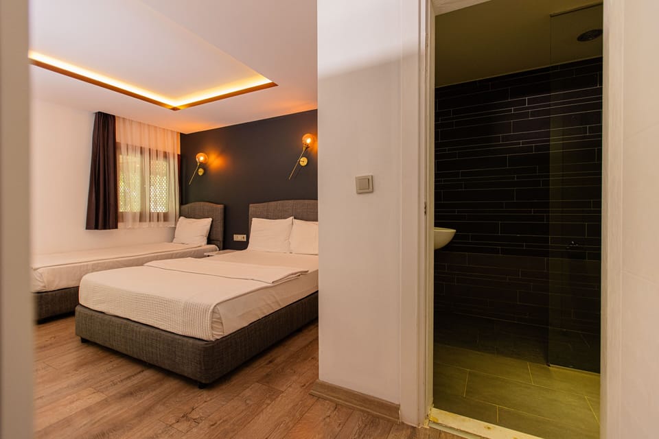 Minibar, soundproofing, iron/ironing board, free WiFi