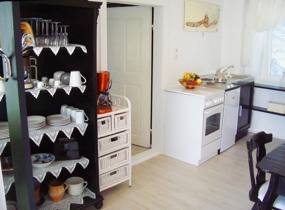 Apartment | Private kitchen | Fridge, microwave, oven, stovetop
