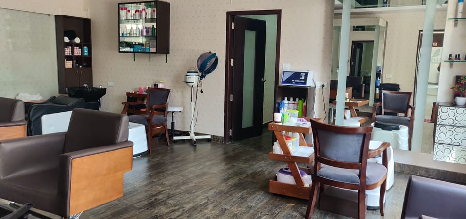Body treatments, body wraps, body scrubs, facials