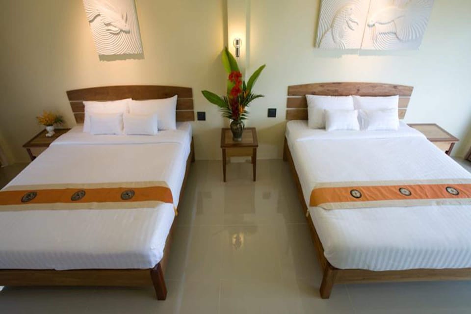 Desk, soundproofing, rollaway beds (surcharge), WiFi (free)