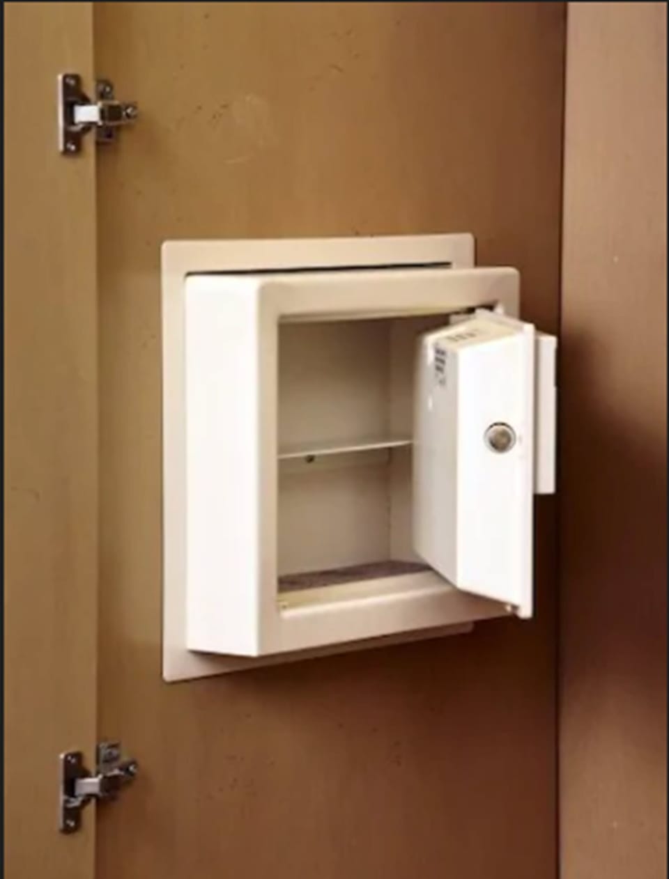 Executive Room, 1 King Bed, Non Smoking | Safe