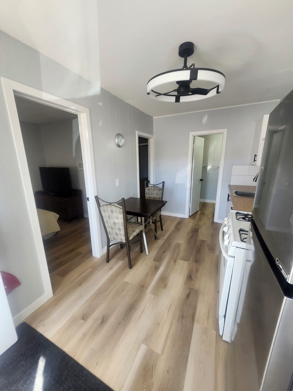 Economy Double Room, 2 Bedrooms, Kitchen | Desk, WiFi (free), individually furnished, bed sheets