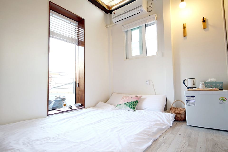 Double Room (2 people) | Free WiFi
