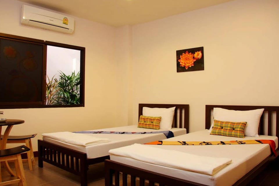 Desk, iron/ironing board, rollaway beds, free WiFi