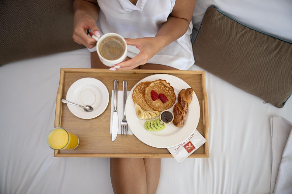 Free minibar, in-room safe, free cribs/infant beds, WiFi