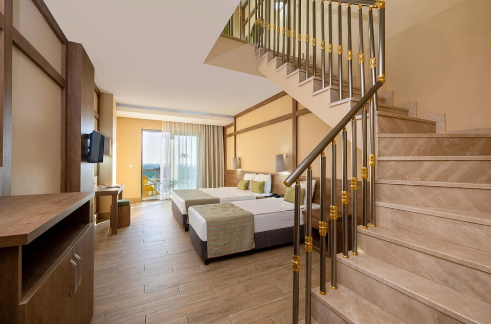 Free minibar, in-room safe, free cribs/infant beds, WiFi