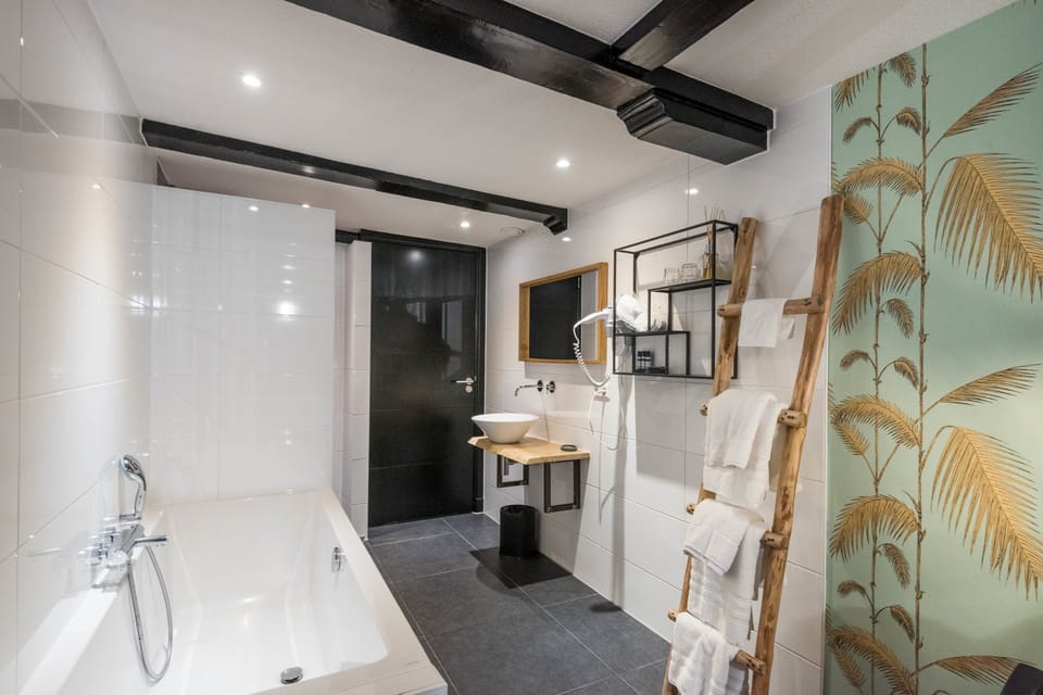 Wolf Hotel Kitchen & Bar Hotel in Alkmaar