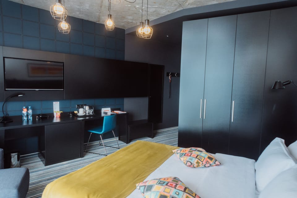 Standard Triple Room, 1 Bedroom, Sea View | Premium bedding, pillowtop beds, minibar, in-room safe