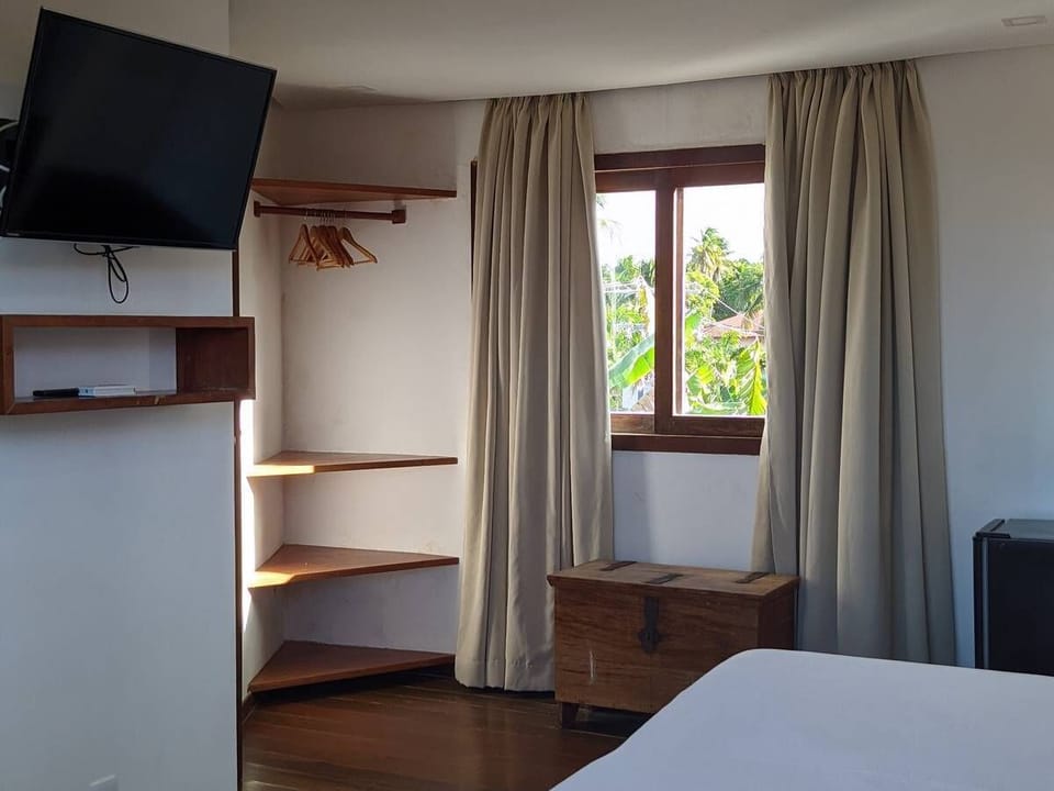 Deluxe Twin Room | Minibar, free WiFi, bed sheets