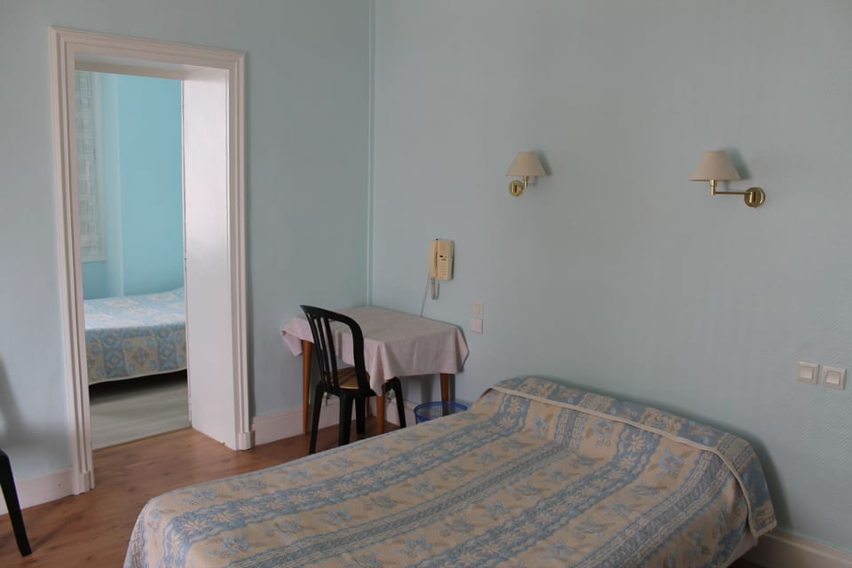 Individually decorated, individually furnished, free cribs/infant beds