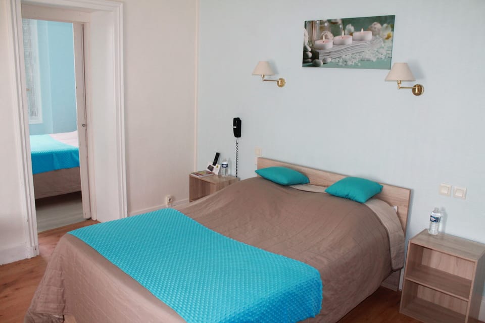 Quadruple Room | Individually decorated, individually furnished, free cribs/infant beds