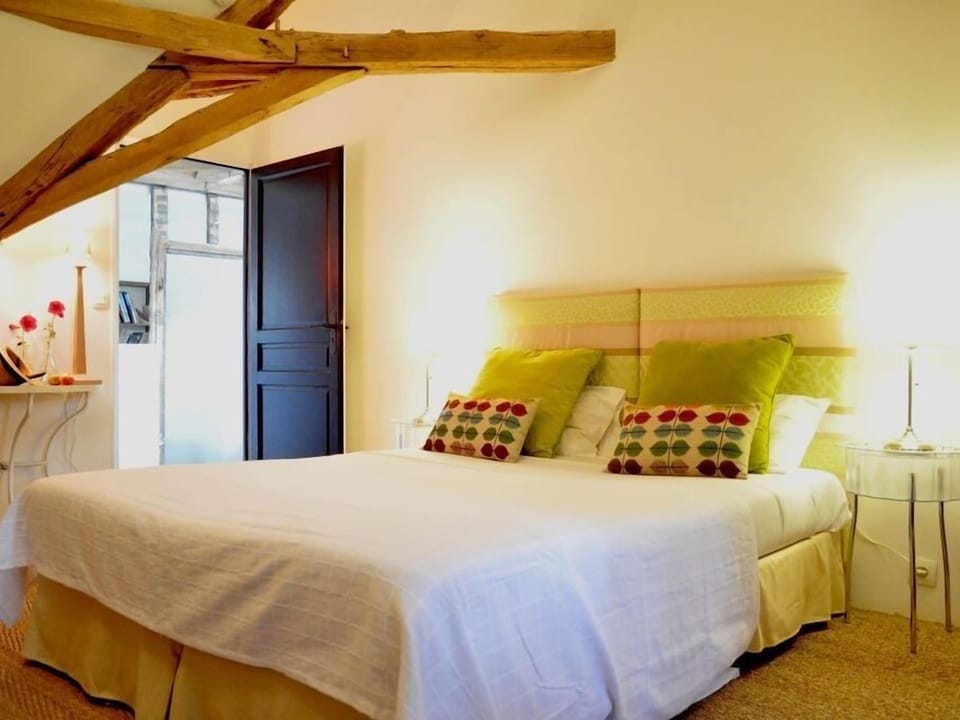 Superior Double Room, Private Bathroom, River View (Chambre Tilleul) | 1 bedroom, down comforters, Select Comfort beds, individually decorated