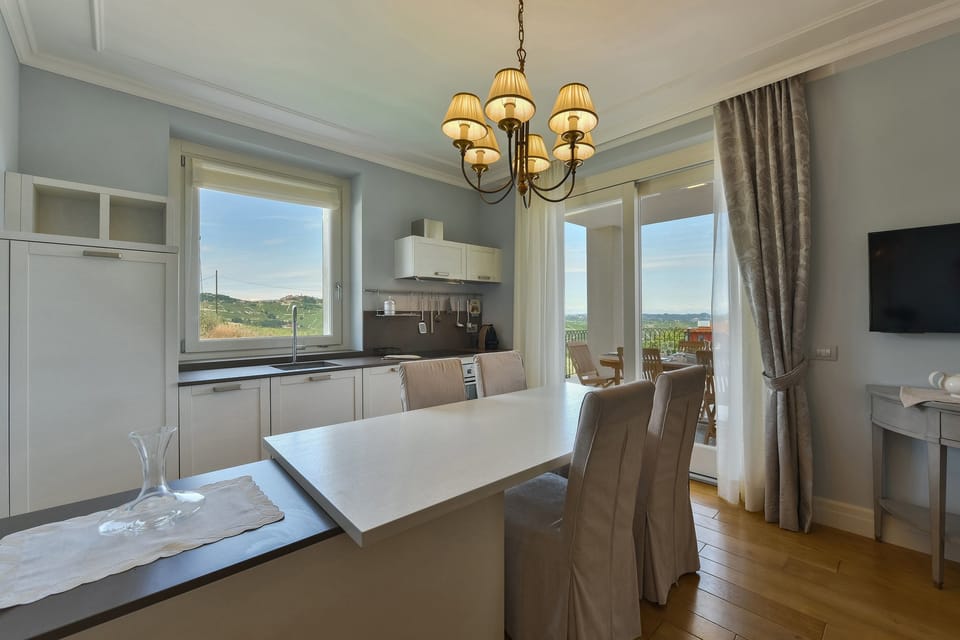 Deluxe Apartment, 2 Bedrooms, Vineyard View, Ground Floor | Private kitchenette | Full-size fridge, oven, stovetop, espresso maker