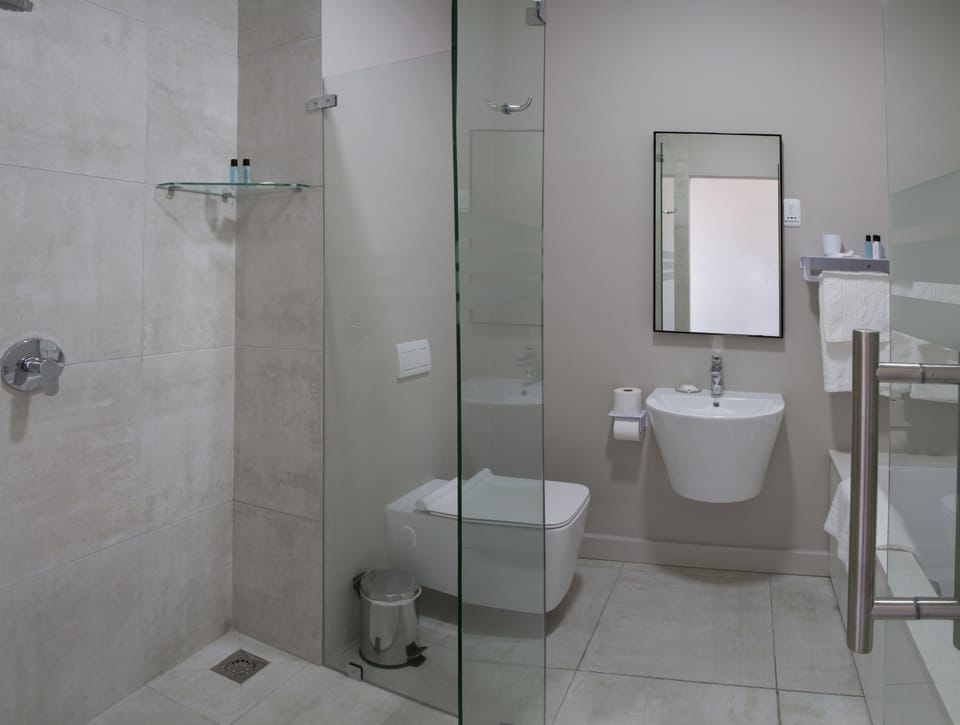 Twin/Double Room 2  | Bathroom | Bathrobes, towels