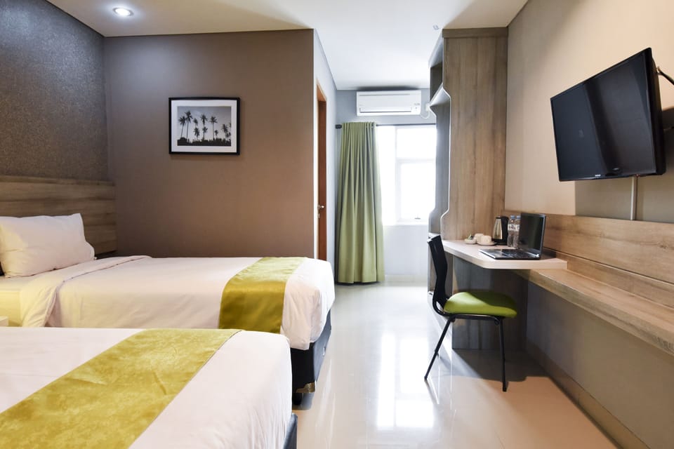 Superior Room | Desk, blackout drapes, free WiFi