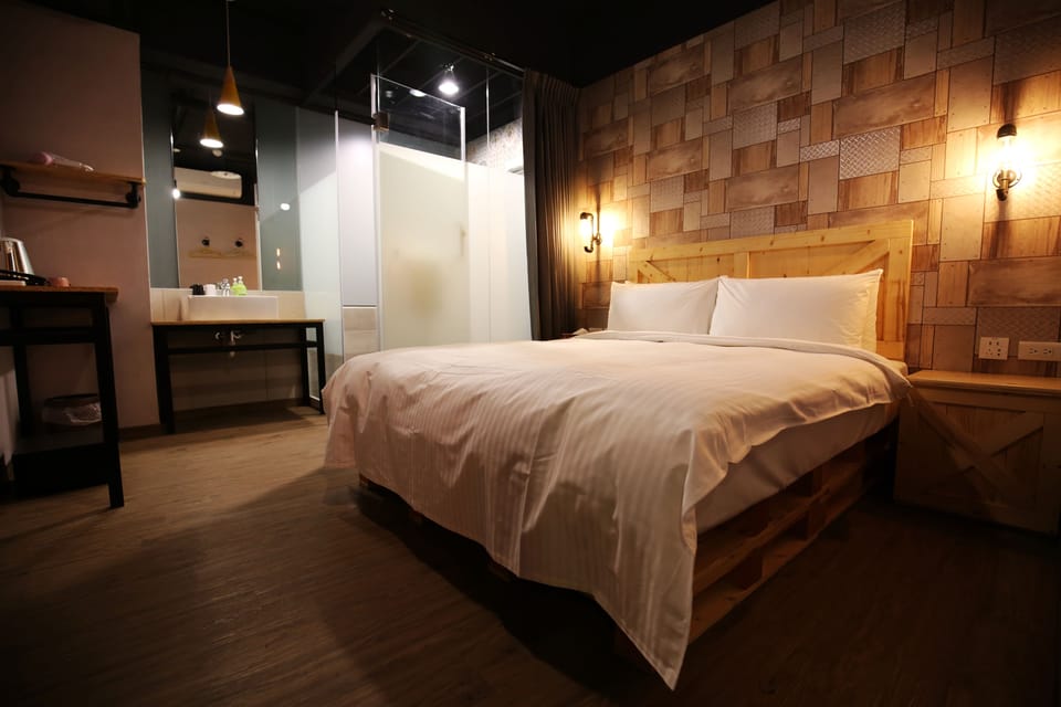 Standard Double Room, No Windows | In-room safe, soundproofing, free WiFi, bed sheets