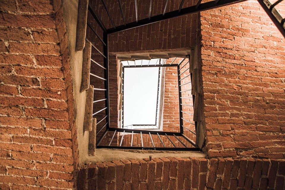 Handrails in stairways
