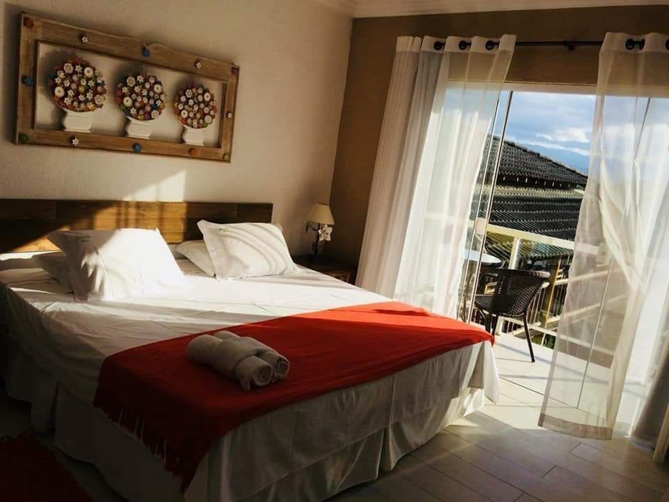 Comfort Room, Multiple Beds | Minibar, free WiFi, bed sheets