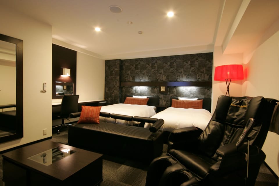 Executive Room, Executive Level | Down comforters, desk, blackout drapes, WiFi (free)