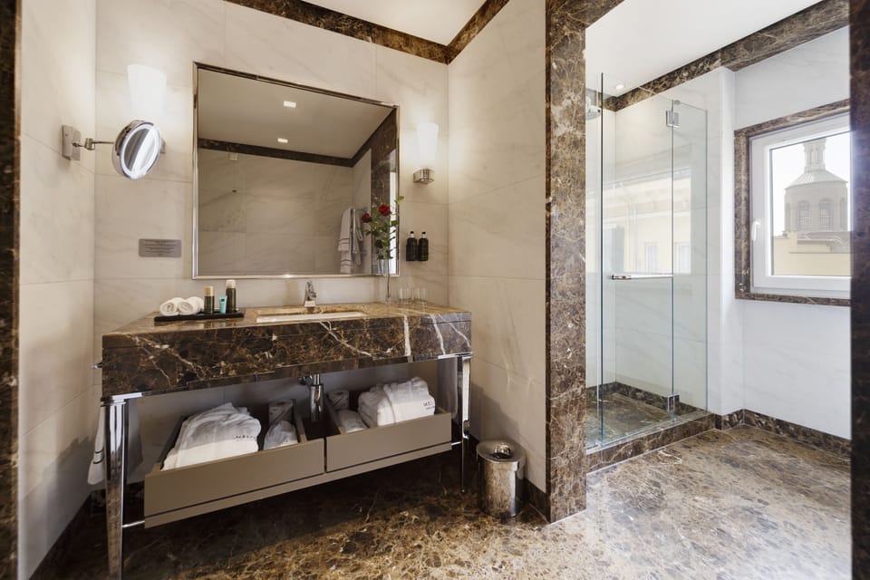 Supreme Room with Spa Access (2+1) | Bathroom | Deep soaking tub, free toiletries, hair dryer, bathrobes