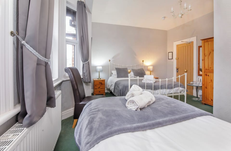 Iron/ironing board, free WiFi, bed sheets