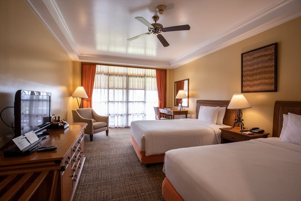 Premium bedding, minibar, in-room safe, desk