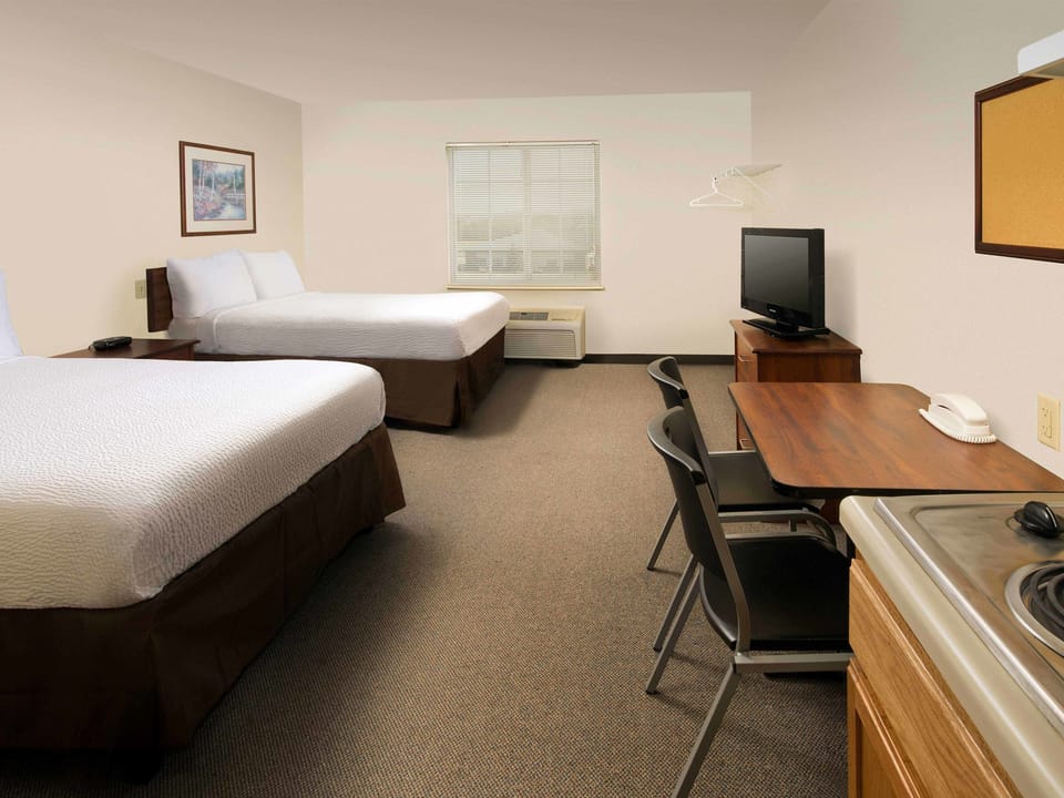 Desk, iron/ironing board, free WiFi, bed sheets