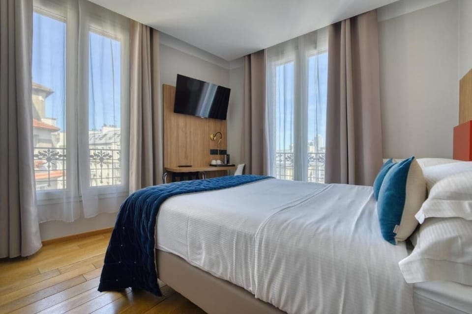 Classic Room, City View | In-room safe, soundproofing, iron/ironing board, free WiFi