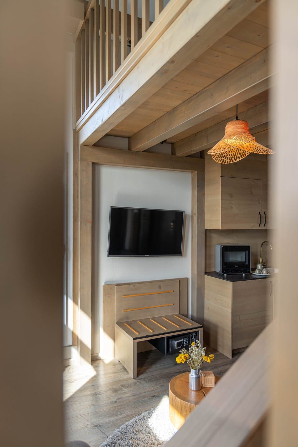 Suite, 1 Bedroom | In-room safe, individually decorated, individually furnished, desk