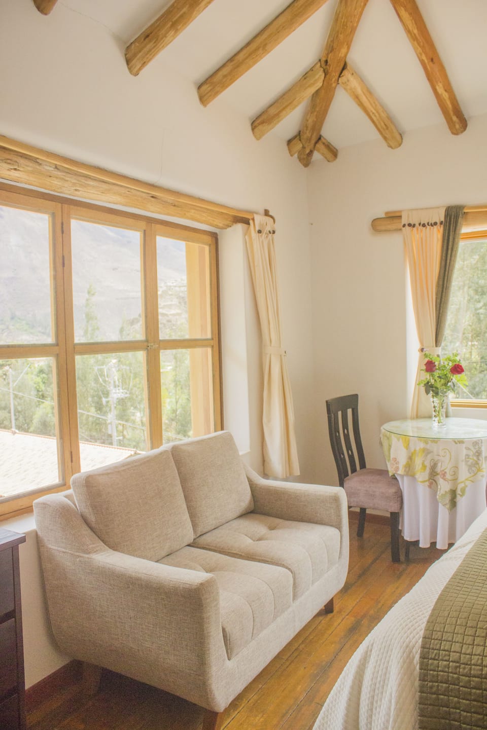 Double Room, 1 King Bed, Private Bathroom | WiFi (free), bed sheets