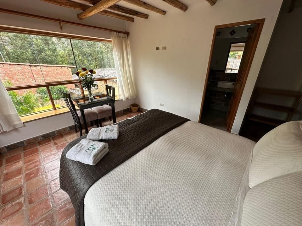 Exclusive Double Room | WiFi (free), bed sheets