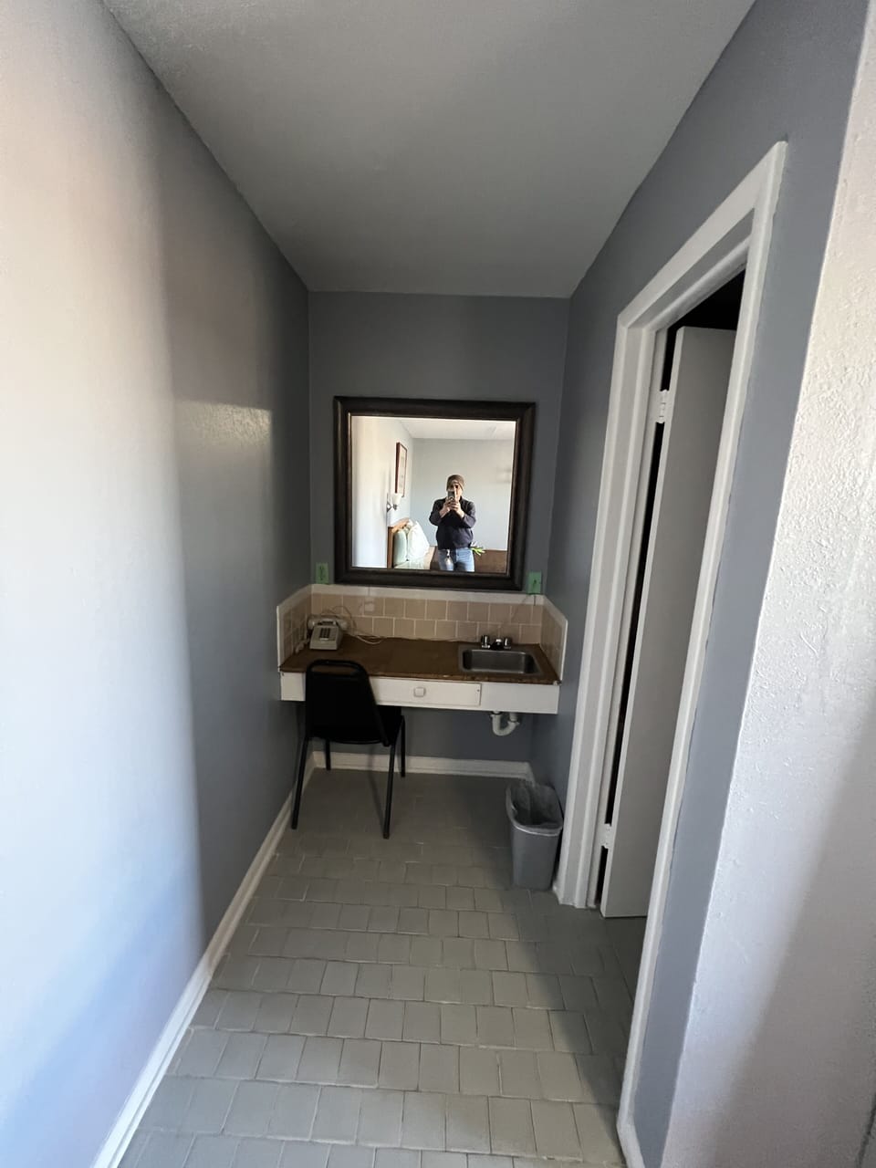 Desk, free WiFi, bed sheets