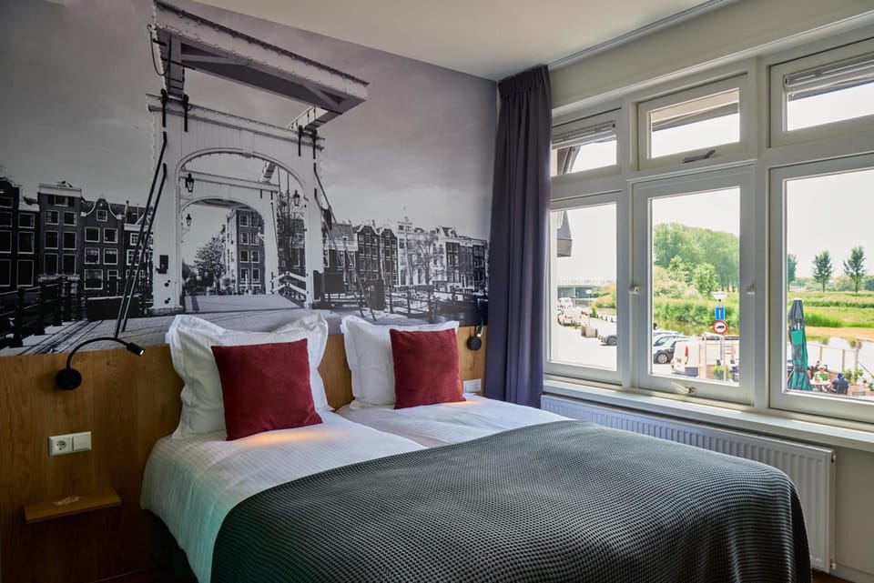 Blackout drapes, cribs/infant beds, free WiFi, bed sheets