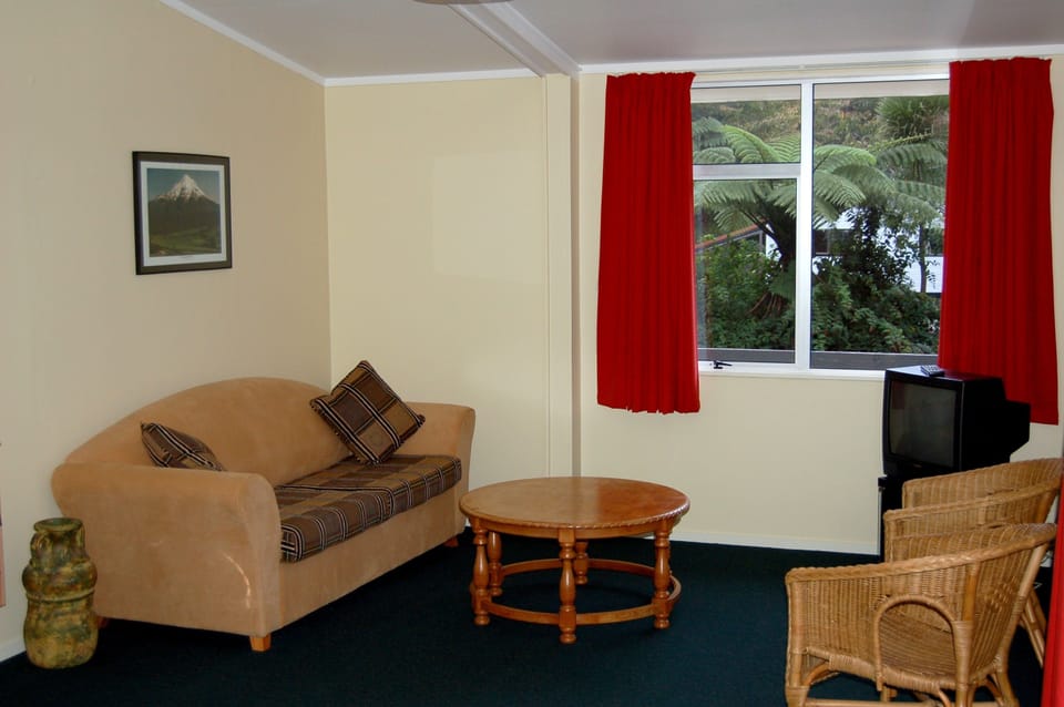 Double Room | In-room safe, free WiFi, bed sheets