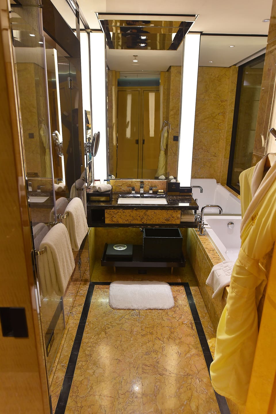 Separate tub and shower, free toiletries, hair dryer, bathrobes