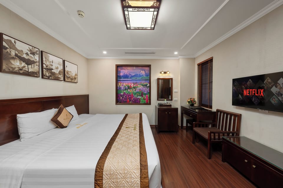 Superior Double Room | Premium bedding, minibar, in-room safe, desk