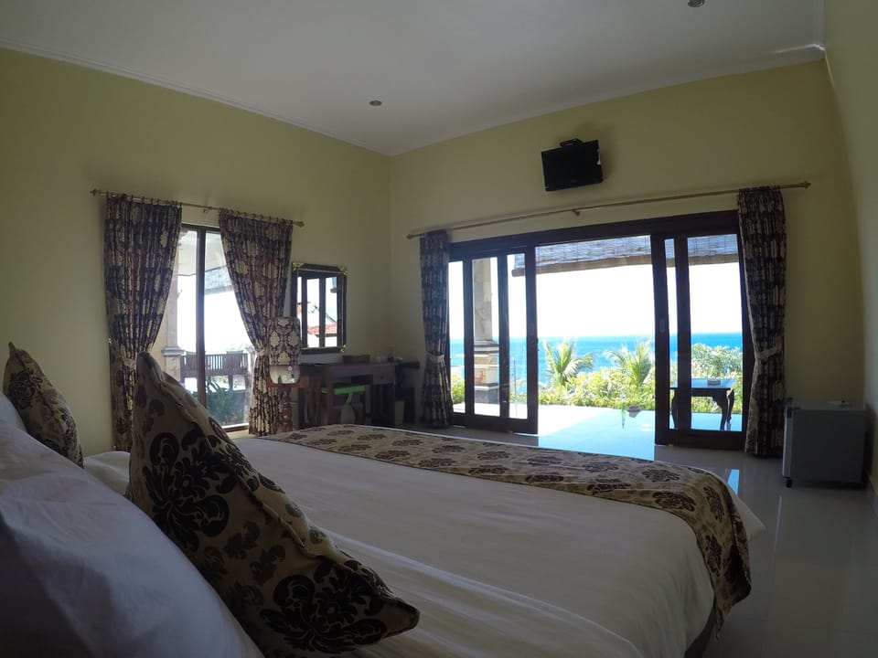 Minibar, in-room safe, desk, blackout drapes